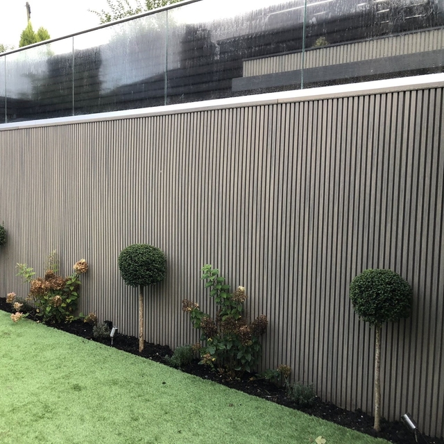 Revestimiento para muro exterior ripado gris 300 cm - Imagen 2